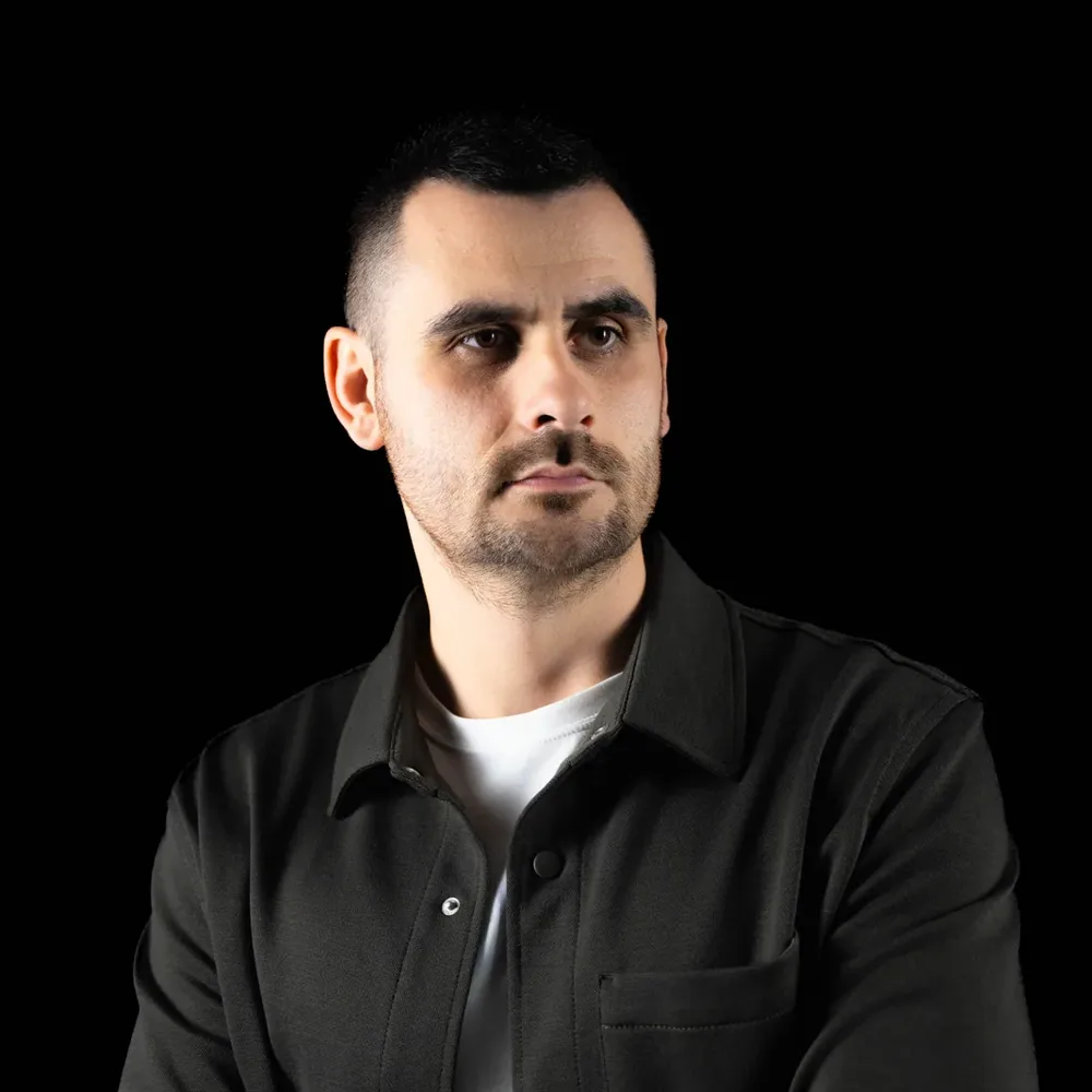 Sergiu Bugnar, fondator BSR Exclusive, la biroul din Cluj-Napoca